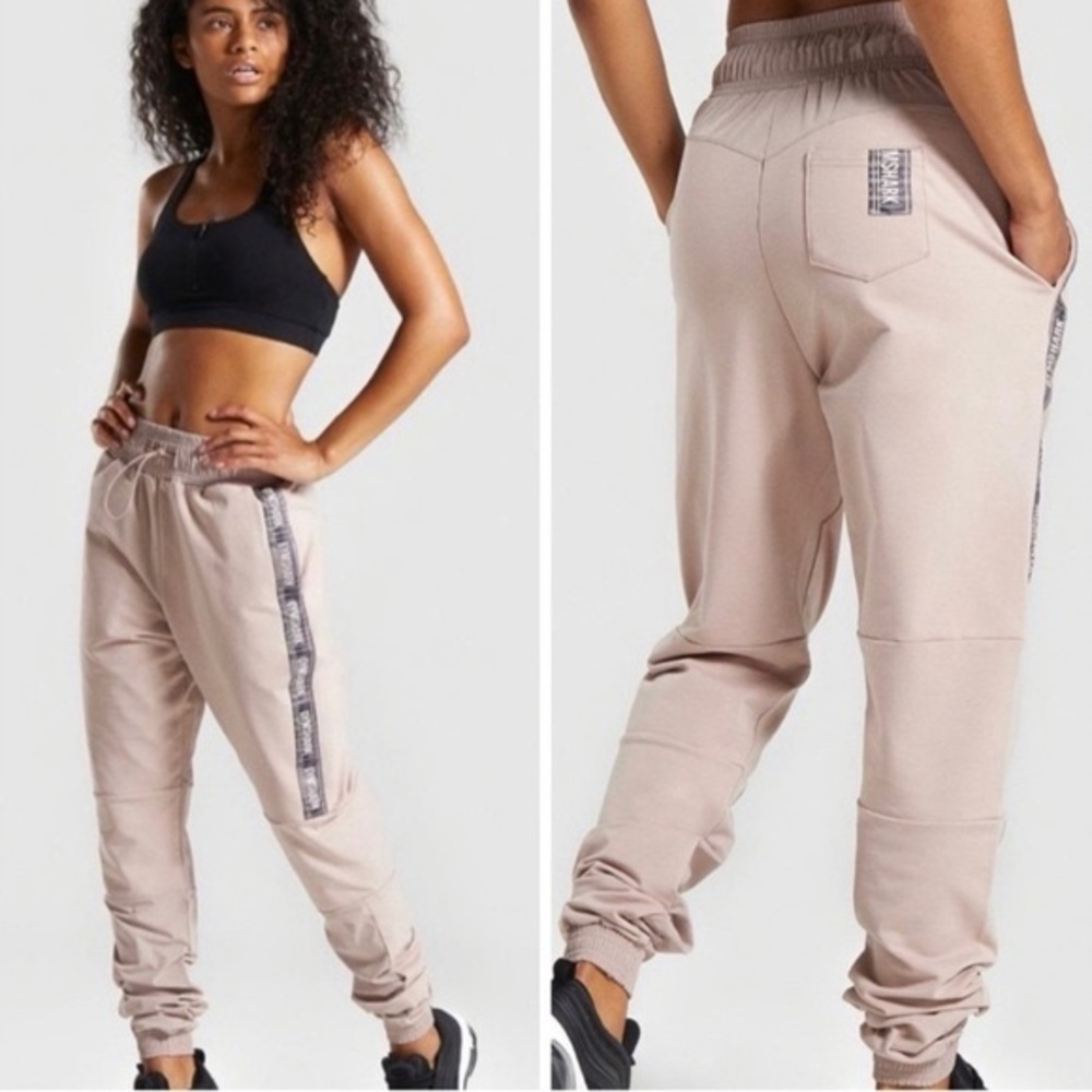NWOT GYMSHARK revival jogger pants taupe high waisted - Picture 2 of 8
